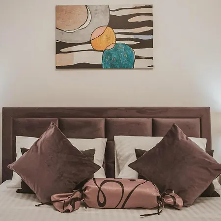 Cozy Home In Dugi Rat With Sauna * Dugi Rat