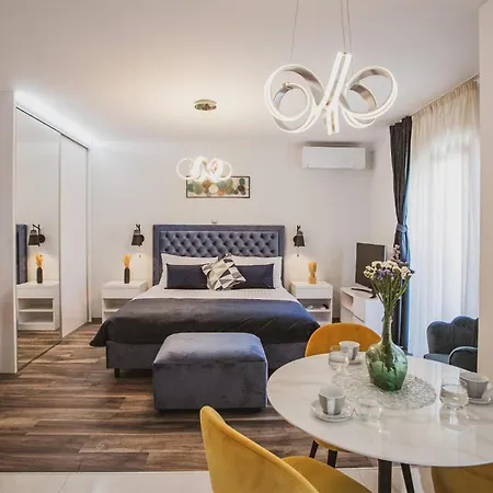 Cozy Home In Dugi Rat With Sauna * Dugi Rat