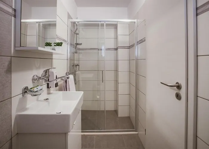 Awesome In With Sauna Casa vacanze Dugi Rat